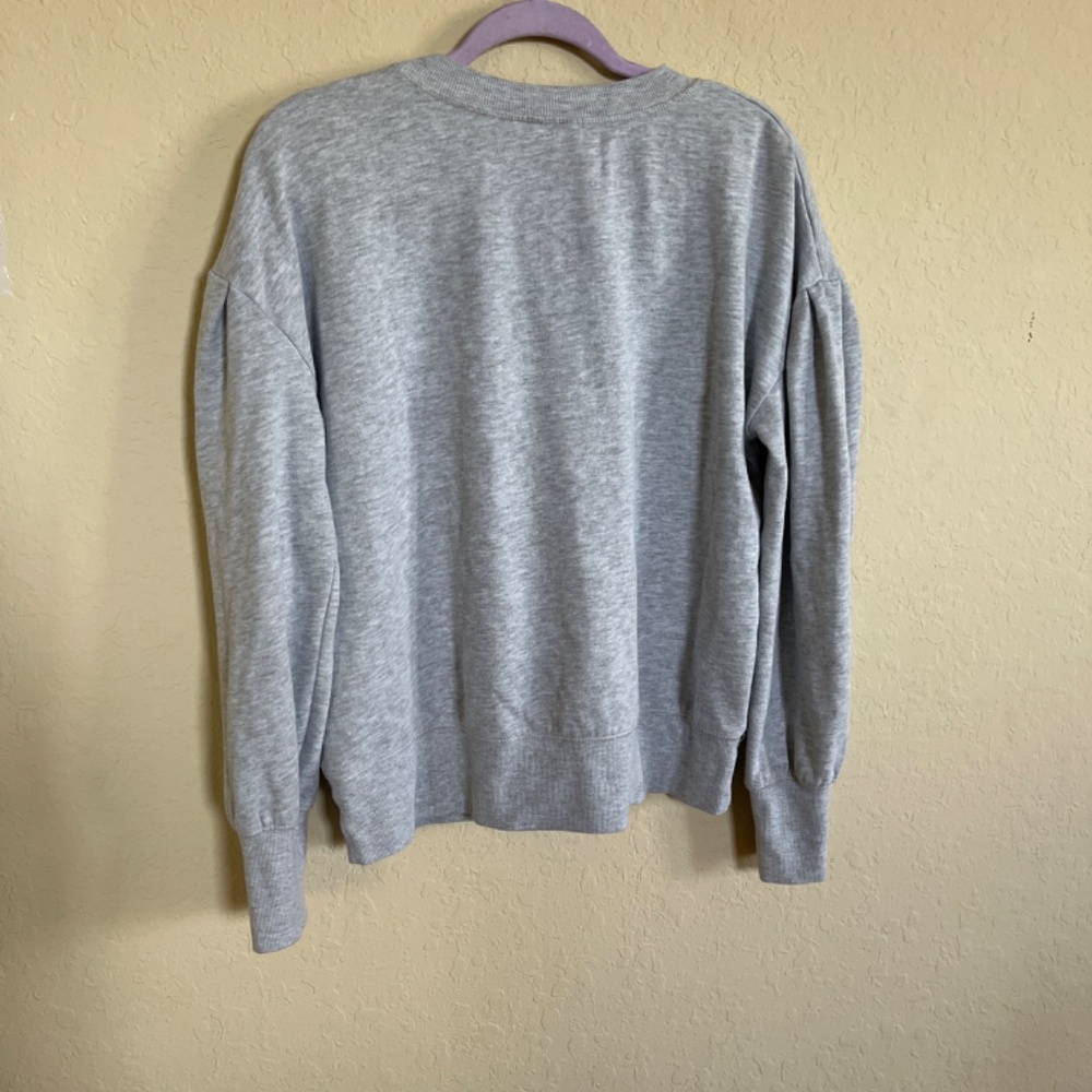 ✨Universal threads sweatshirt✨ - Picture 2 of 3